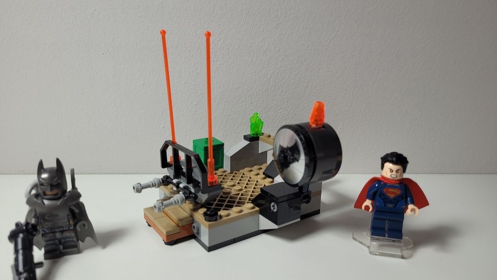 Klocki lego Super Heroes 76044 Clash of the Heroes.