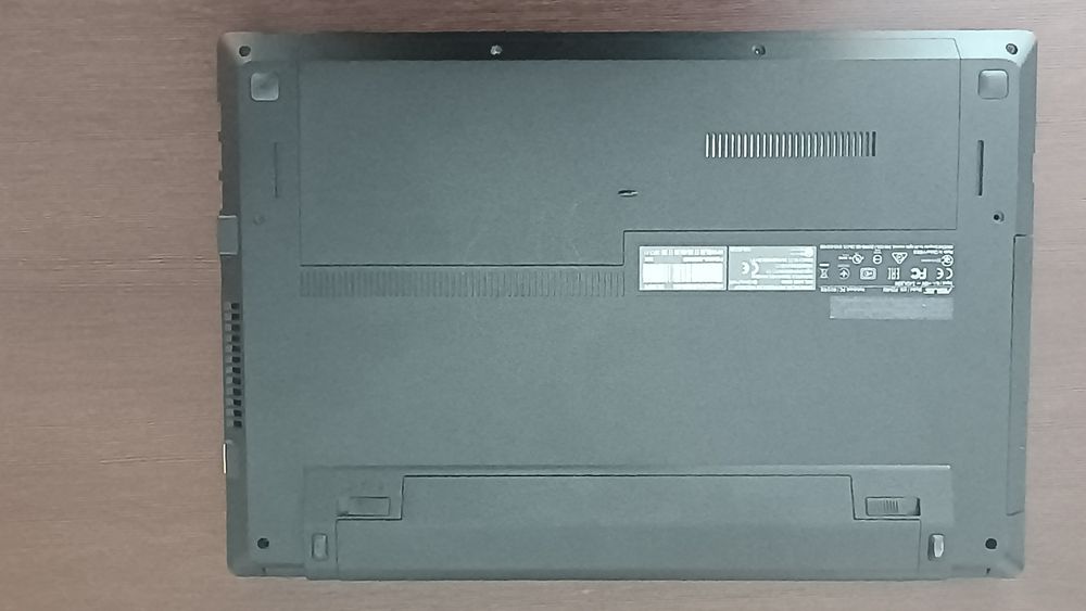 Laptop Asus 52540U