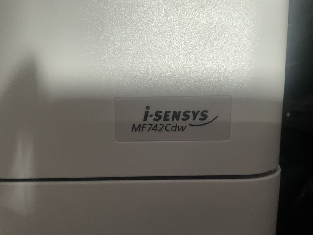 МФУ Canon i-Sensys MF742CDW