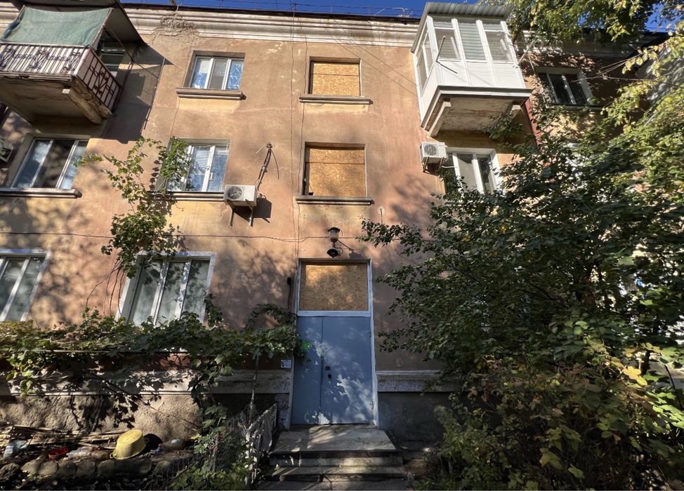 ТЦ Кіт/Скороходова 2к квартира з індивідуальним газ. Опаленням