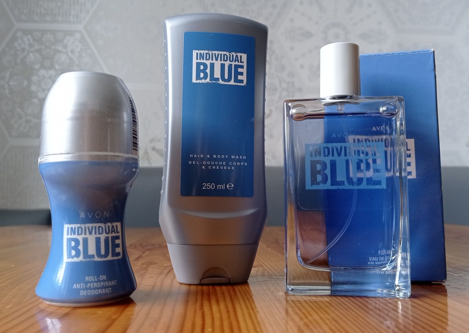 Набор для мужчин Individual Blue 3 в1 avon