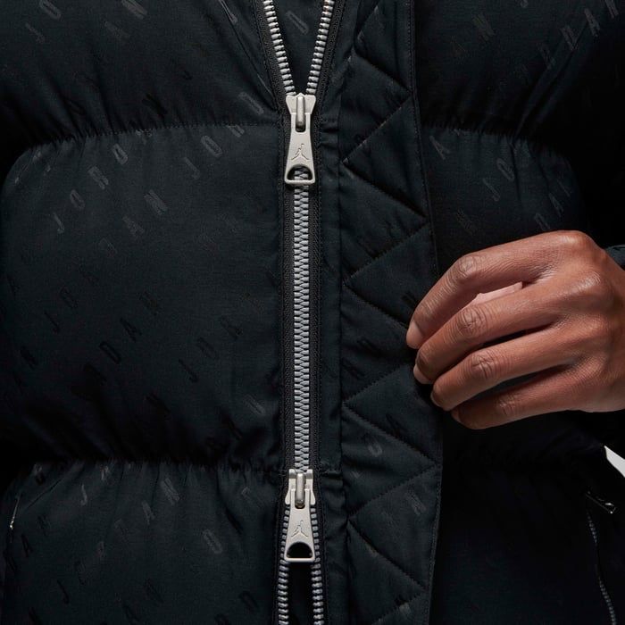 Зимова куртка Jordan Essentials оригінал DV7618-010
