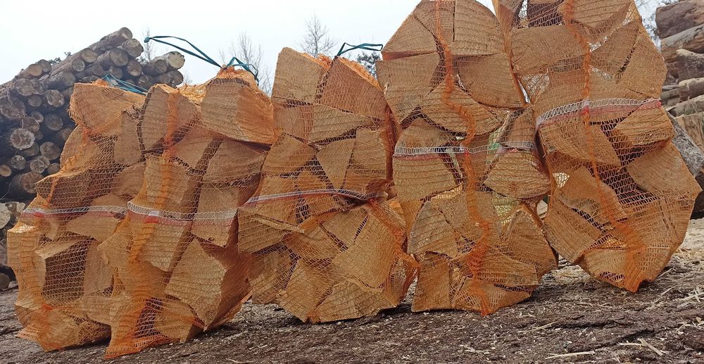 Suche drewno kominkowe opałowe rozpałkowe klon olcha dąb worek 60L