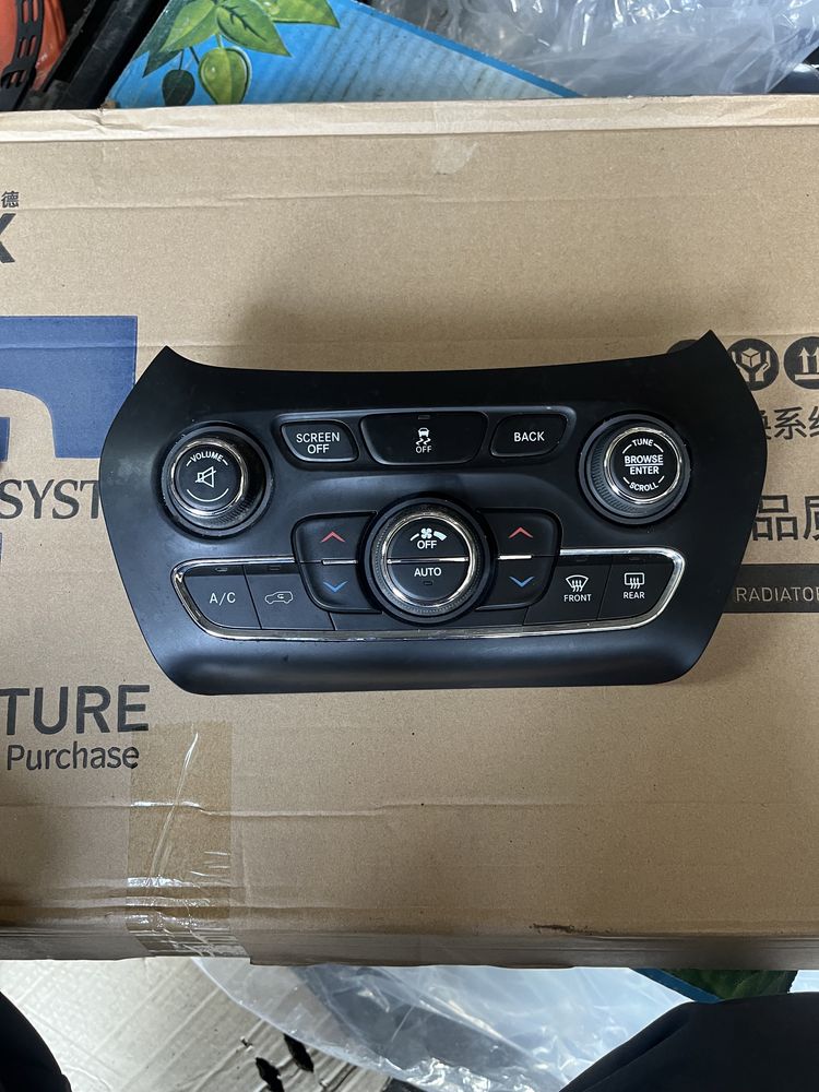 Jeep Cherokee kl 2014-18 блок автоклімата печкі