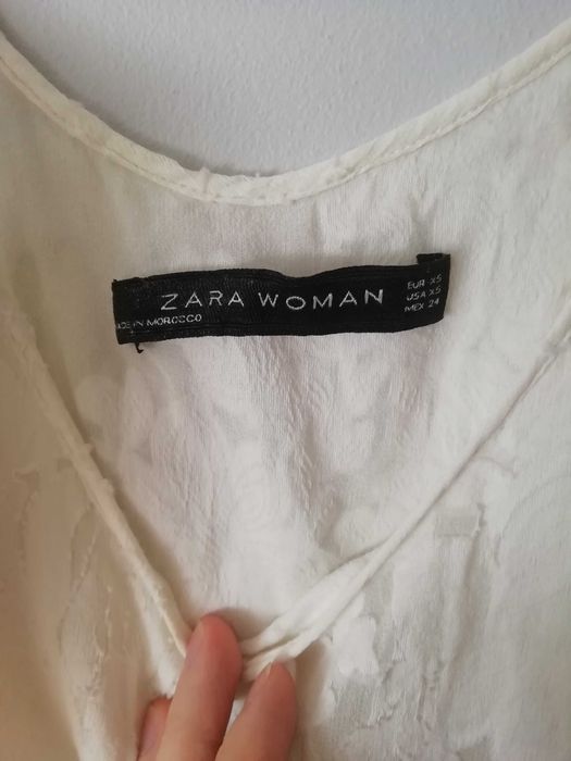 Bluzka na ramiączkach zara