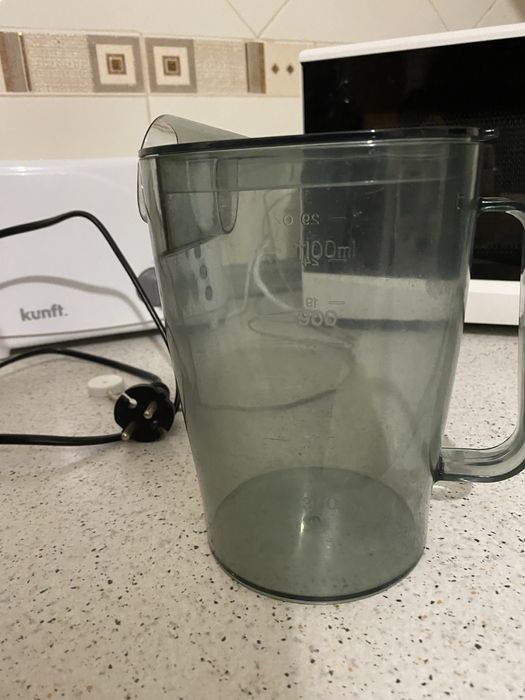 Centrifugadora vermelha