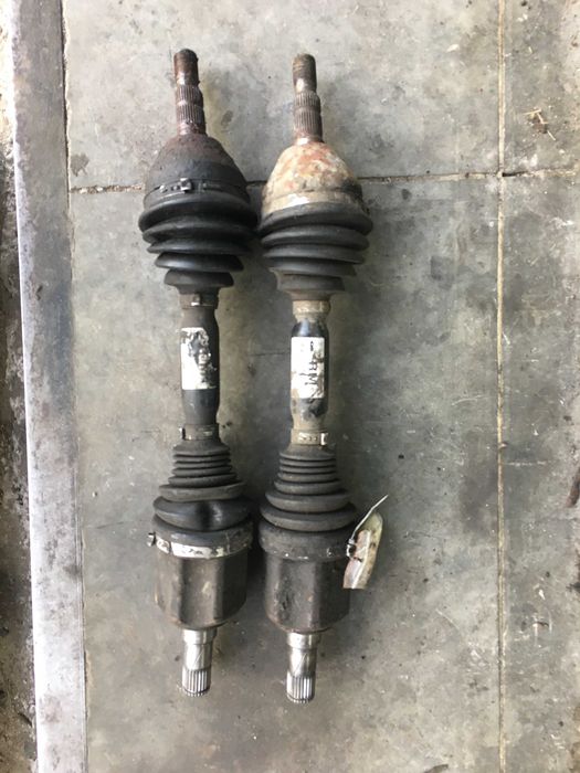 Полуось привод шрус Opel Zafira B. Astra H 1.9 DIESEL (ПЕРЕДНЯ-ЛІВА).