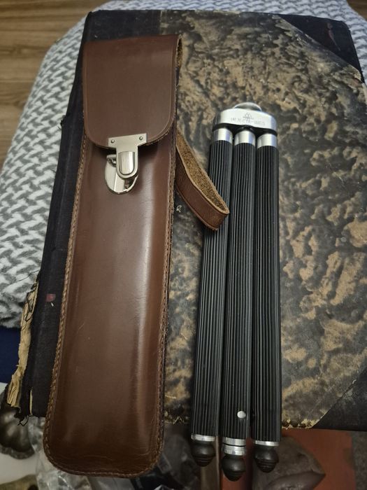 Statyw fotograficzny INJECTA-INES vintage + skórzany futerał
