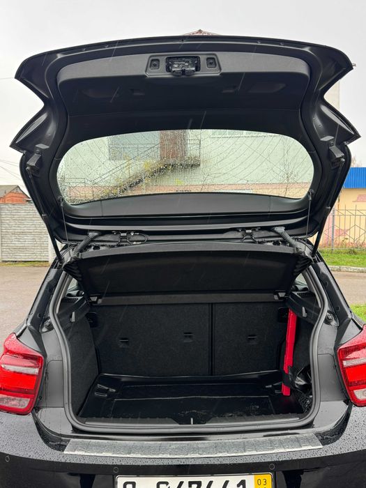 Розмитнена BMW 1 series 116i hatchback F21