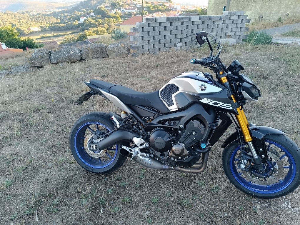 Yamaha   MT 09 SP