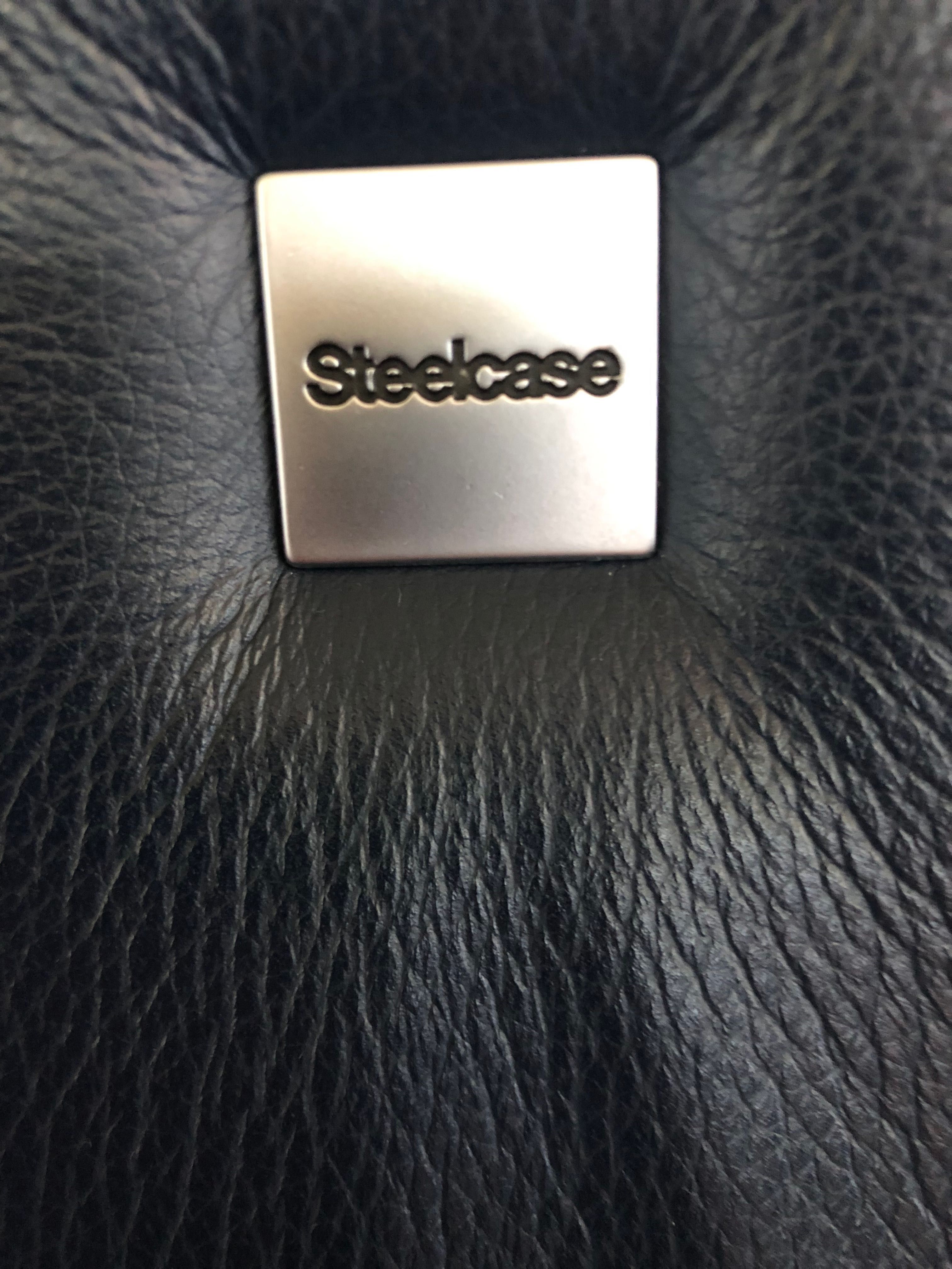 Стул офисный Steelcase