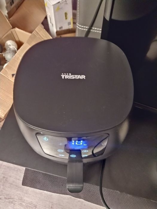 frytownica beztłuszczowa cyfrowa Tristar FR-9015 2L,