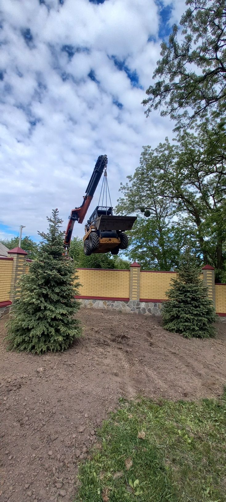 Аренда трактора, вивіз сміття,  планування площадок , міні погрузчік