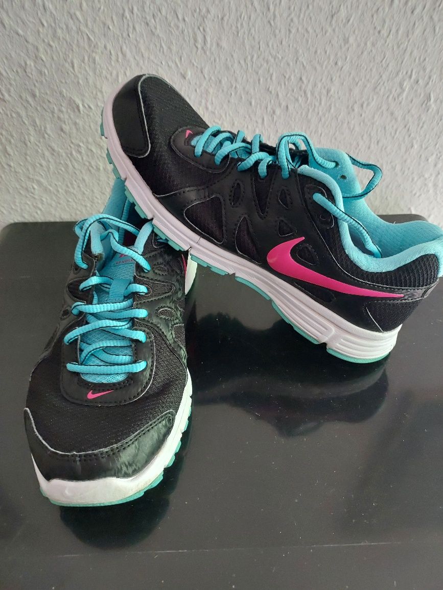 Buty Nike roz,37,5