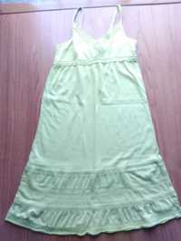 Vestido verde para menina