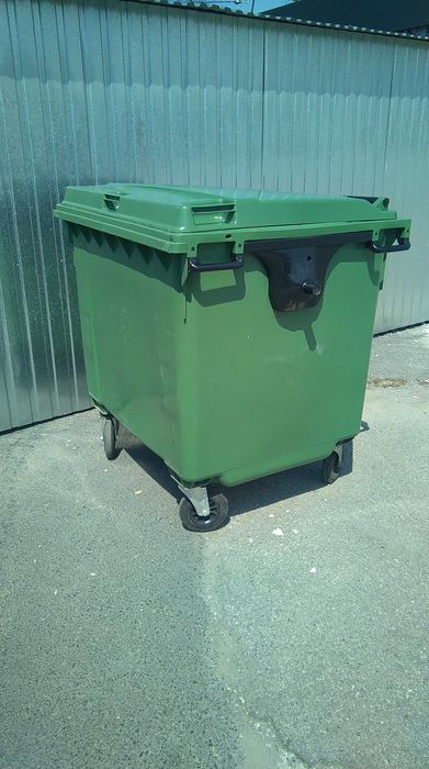Używane pojemniki na odpady 1100l niemieckie kosze na śmieci