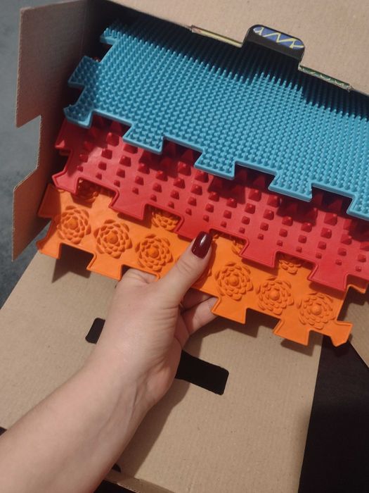 Килимок масажний,пазл 16 шт.