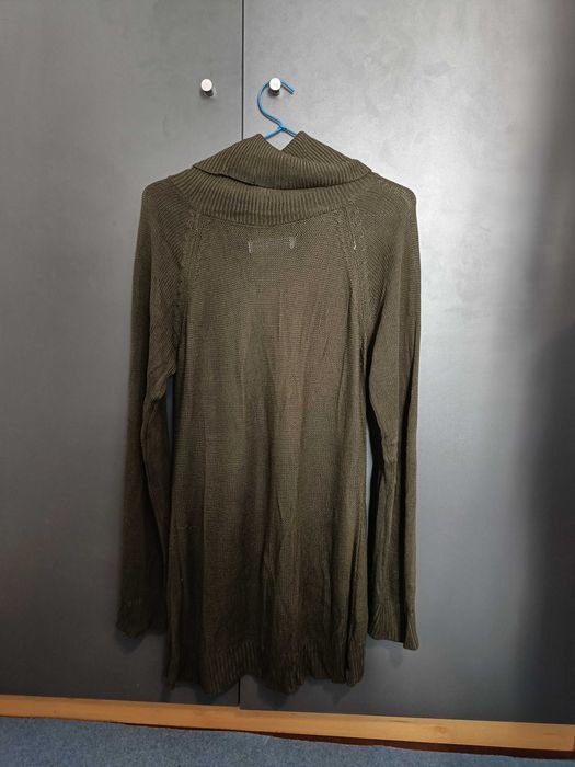 Suéter longo de malha verde-oliva feminino