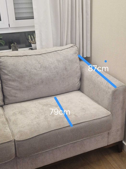 Sofá 2.64m por 87cm
