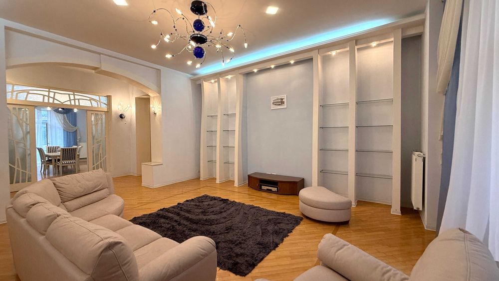 АРЕНДА • 3к кв с камином • Царский дом в Отраде • Французский бульвар