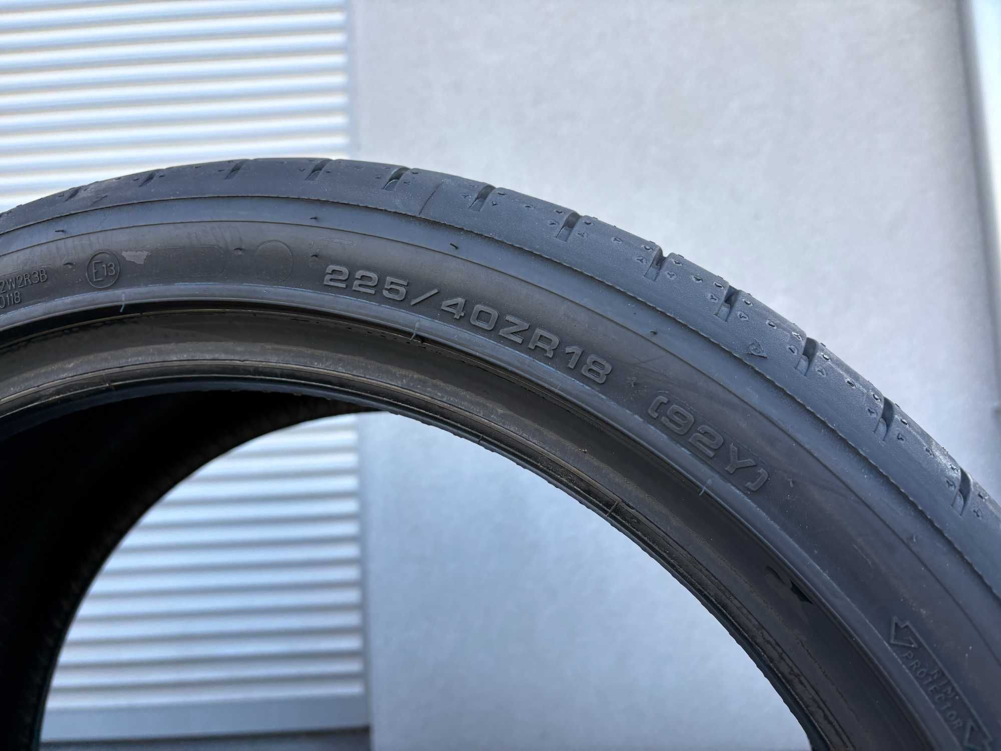 x4 letnie 225/40R18 Dunlop SportMaxxRT2 Prod. 2025 rok! C,A,71db gwa