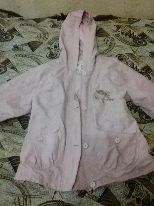 Курточка ветровка в отличном состоянии!