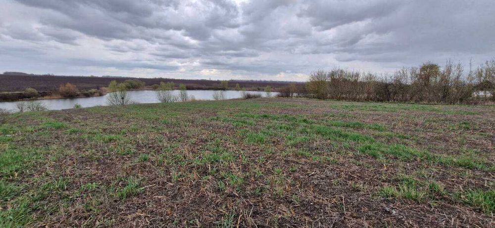 Продаж земельної ділянки в с. Петрівка