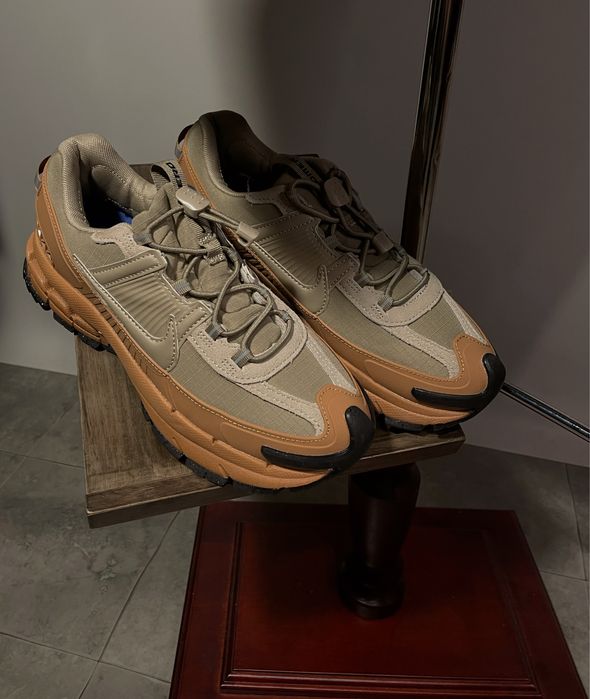 Кросівки від бренду Nike