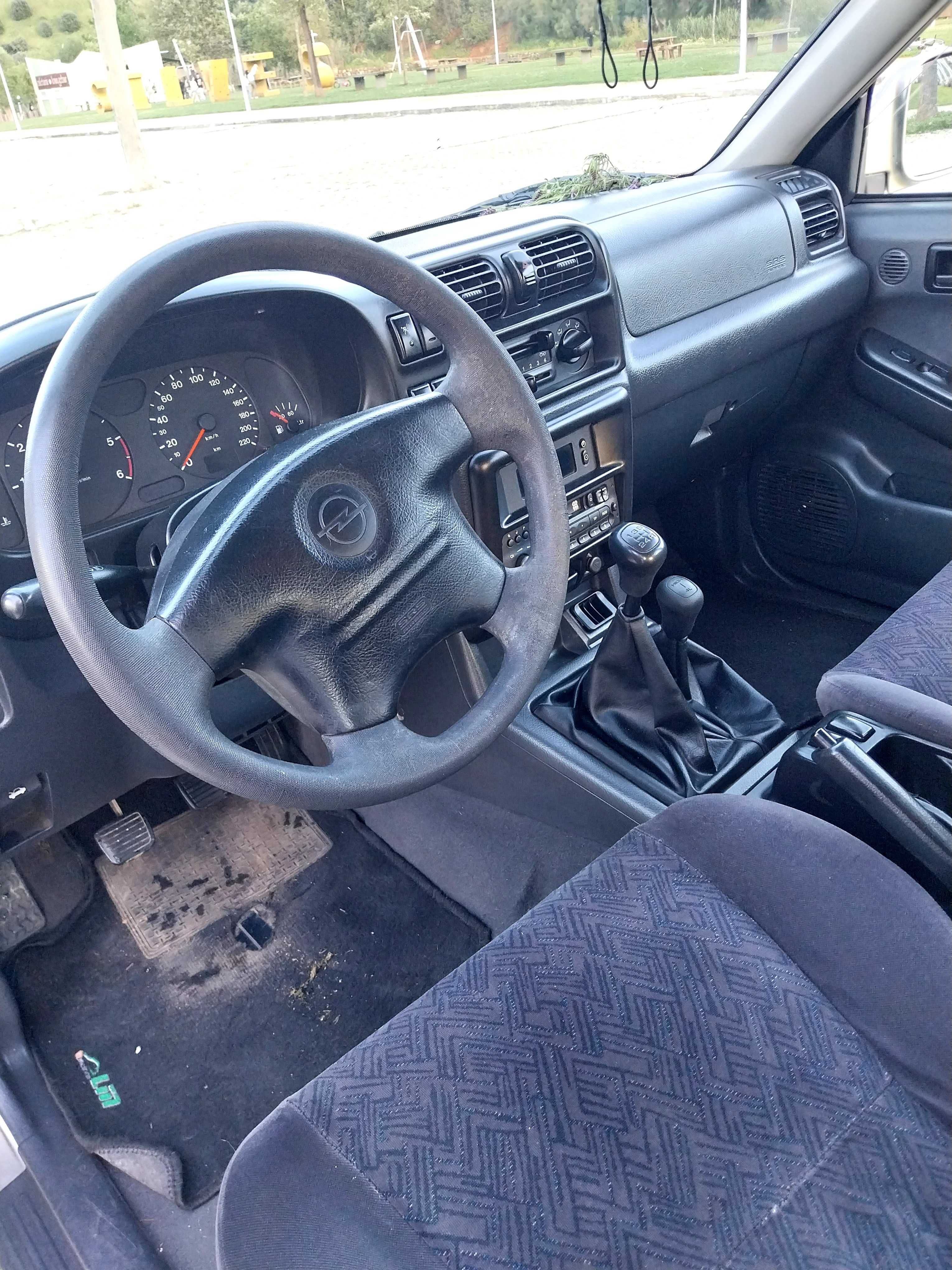 Opel Frontera 2.2 Dti