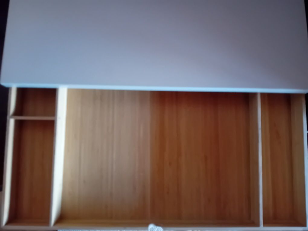 Suporte para pc Ikea