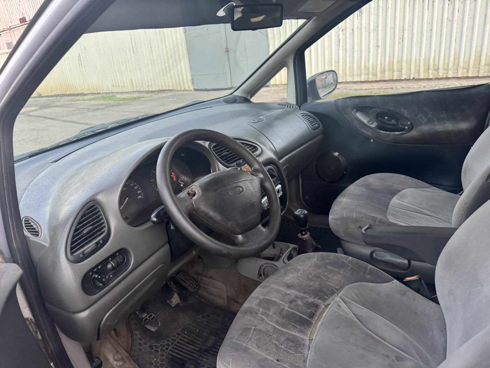 Ford Galaxy 2000рік 1,9дизель