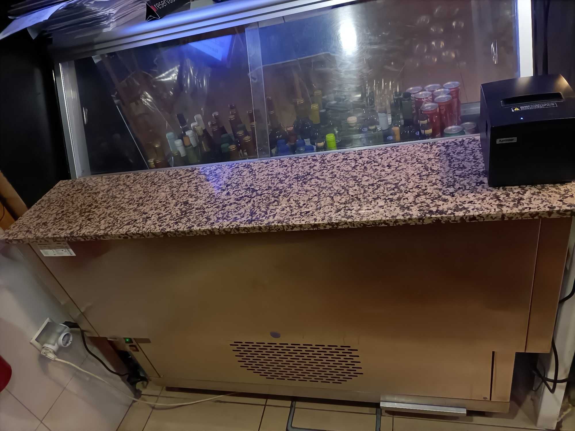 Montra vitrine bancada frigorífica hotelaria infrico