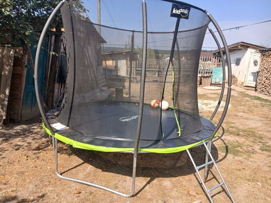 Продам батут новенький місяць тому був куплений