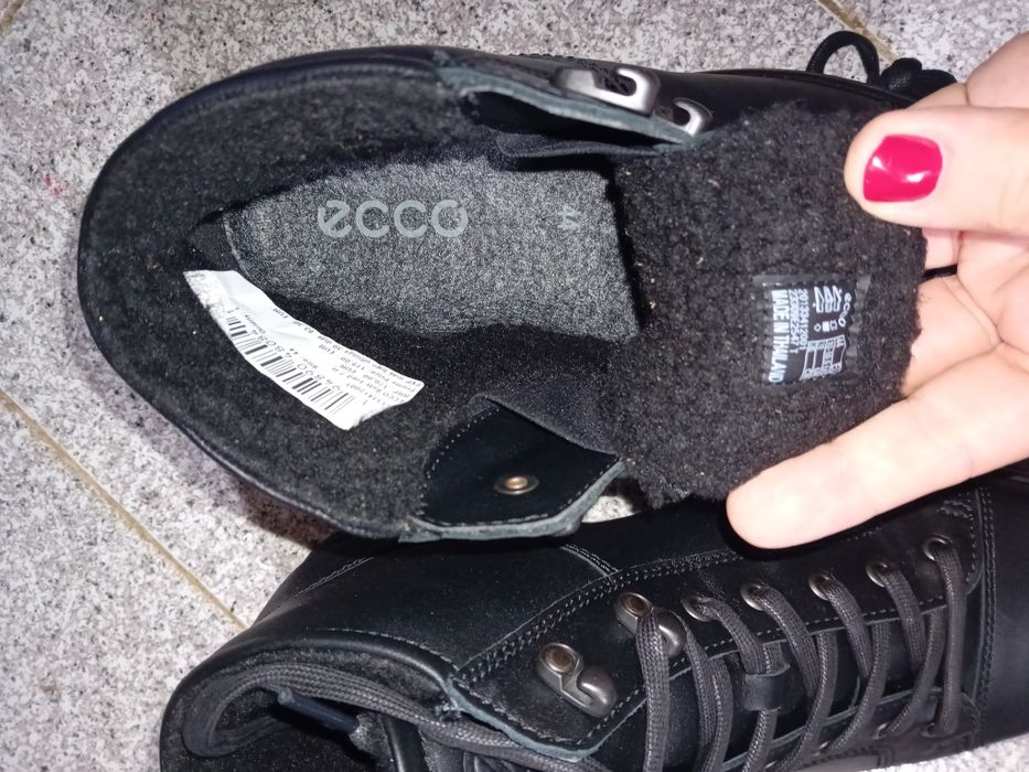 Оригінал 44,45,46 ботинки зима Ecco  утеплені
44 -29 см поглиблення,з