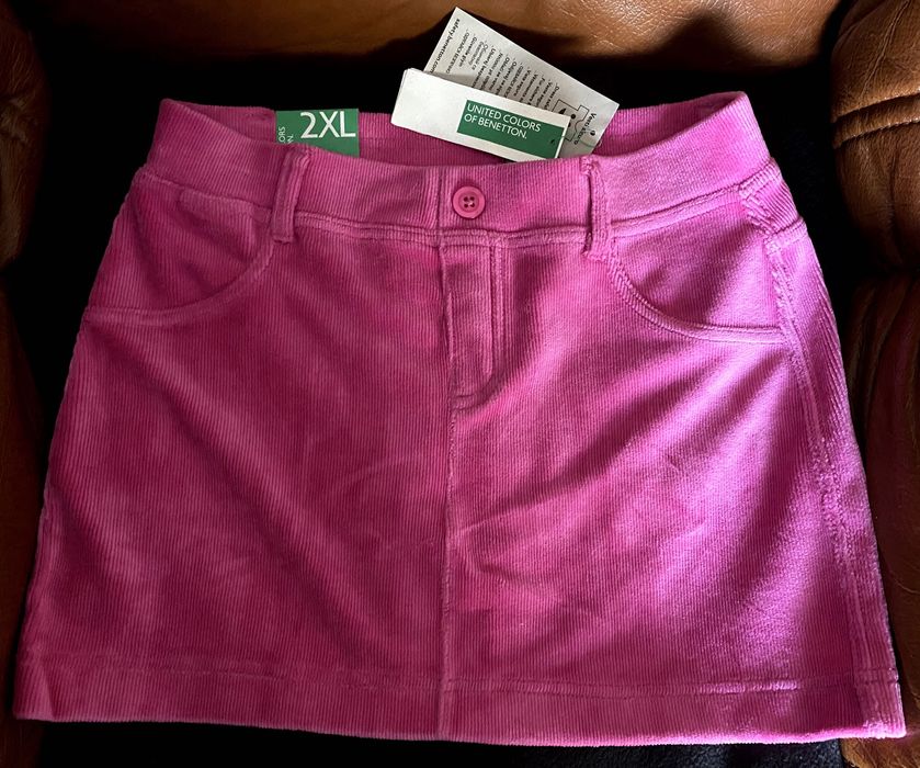 Minissaia Benetton Nova (11-12 anos)