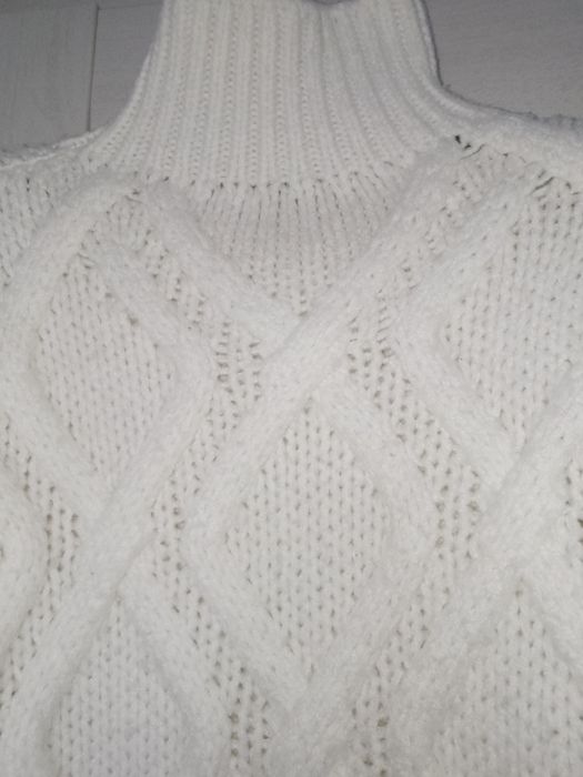 нарядный свитер S-M кроп свитер с косами ручная работа