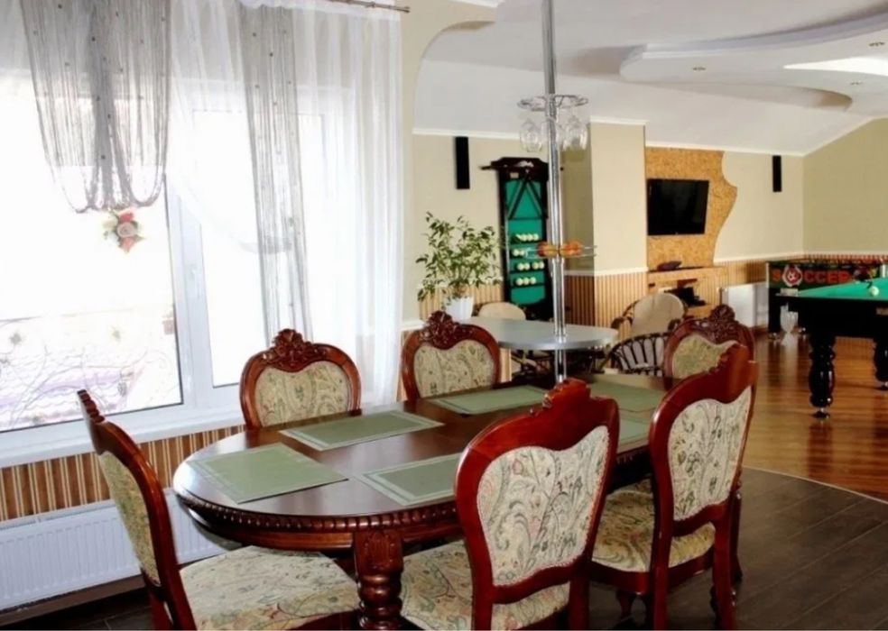 Оренда затишного будинку для сім'ї,  друзів. Різдво. Новий рік