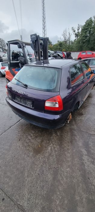 Audi a3 8L 1.6 8v na czesci
