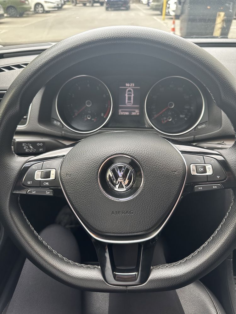 Volkswagen passat 1,8 2016