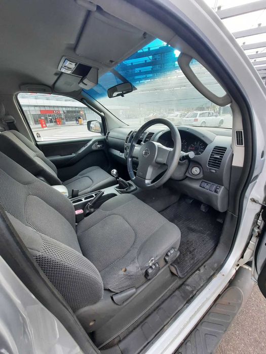 Nissan Navara • 2.5 Diesel • Повний привід • Свіжепригнана