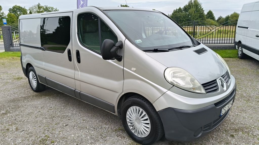 Renault Trafic 2.0 2011 brygadówka FV.