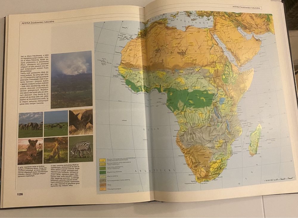 Książka -przeglądowy atlas świata