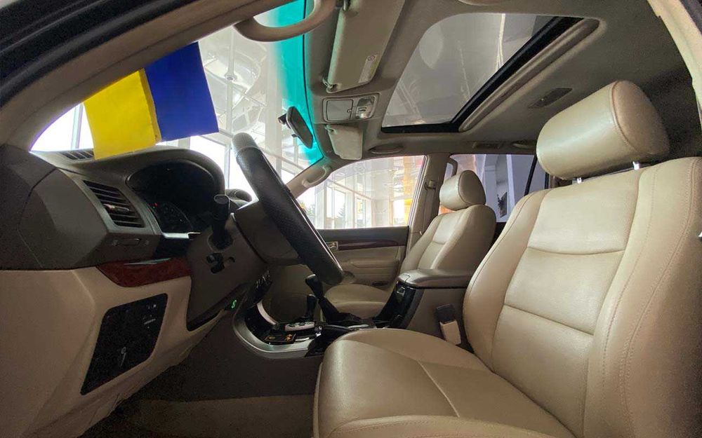 Toyota Land Cruiser Prado 120 2006