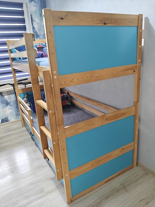 Sprzedam łóżko piętrowe