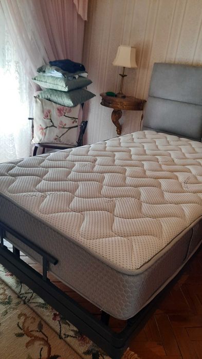 Cama articulada e colchao novos
