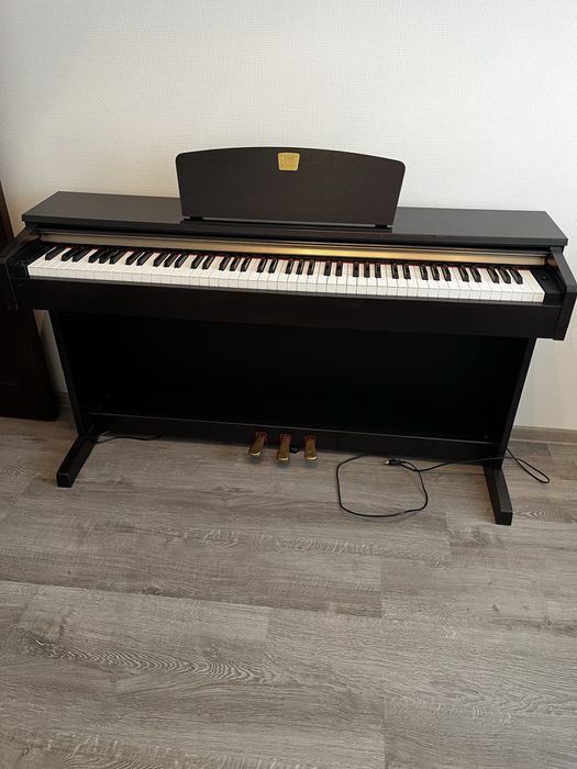Pianino Yamaha Clavinova