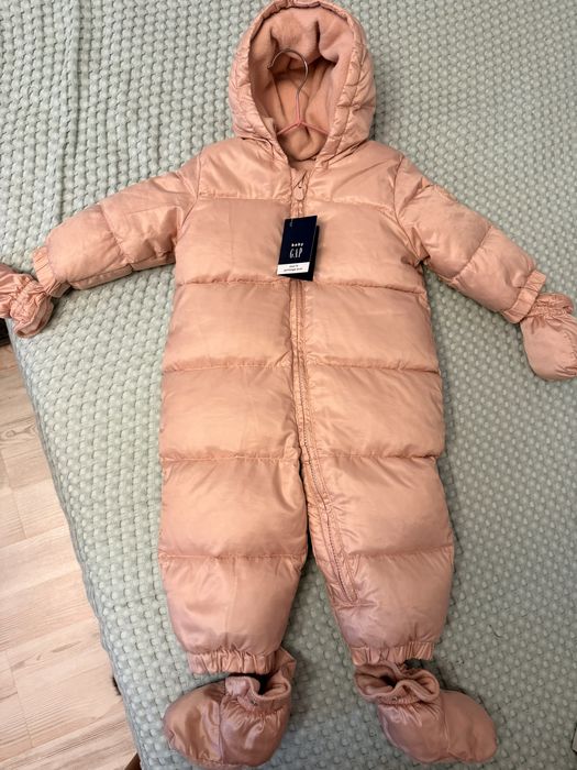 Зимовий комбінезон GAP пух перо 74-80см