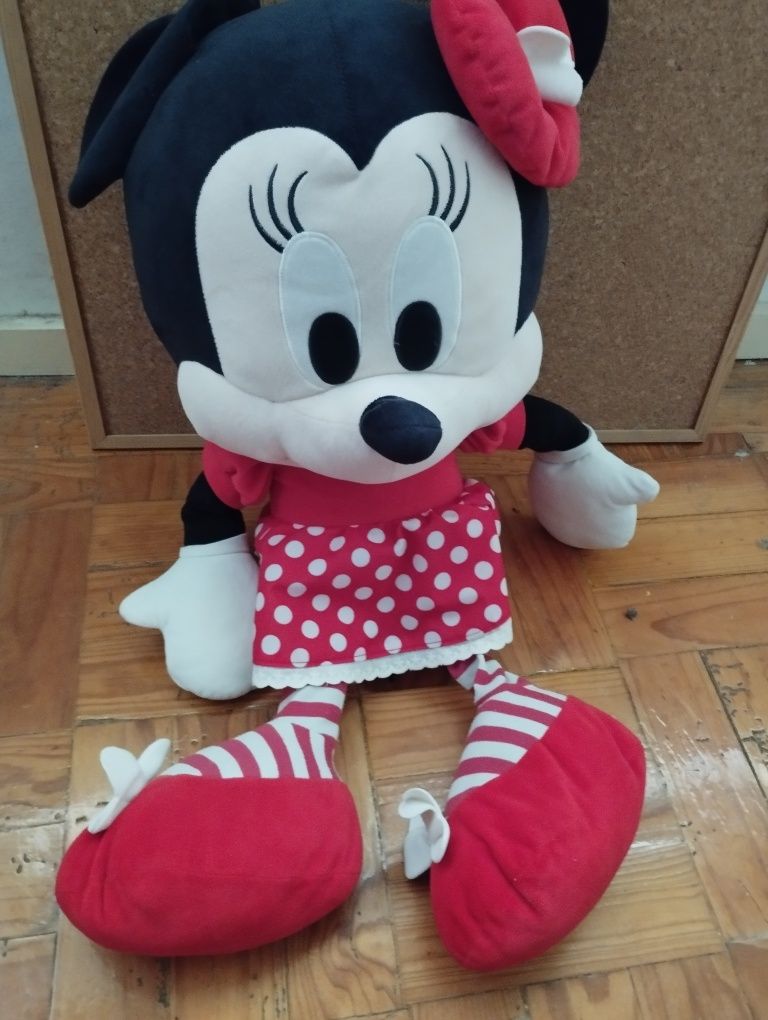 Boneca Minnie grande