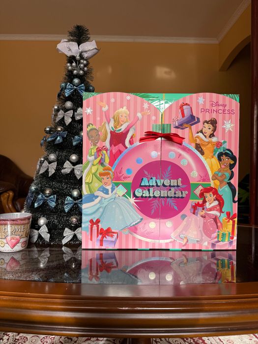 Адвент-календар з косметикою принцеси Disney