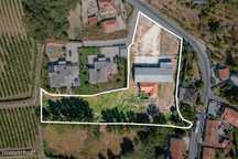 Terreno Para Construção De Várias Moradias Com Casa E Armazém!